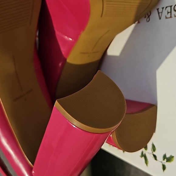 NEW hot pink platform heels "mary jane" style - Picture 6 of 6